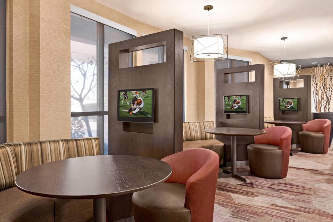 Готель Courtyard By Marriott Sacramento Фолсом Екстер'єр фото