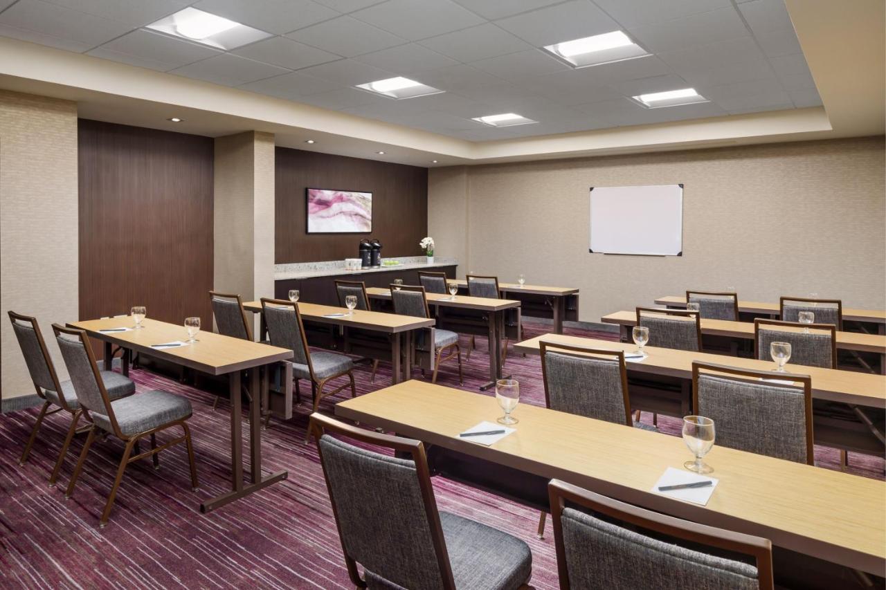 Готель Courtyard By Marriott Sacramento Фолсом Екстер'єр фото