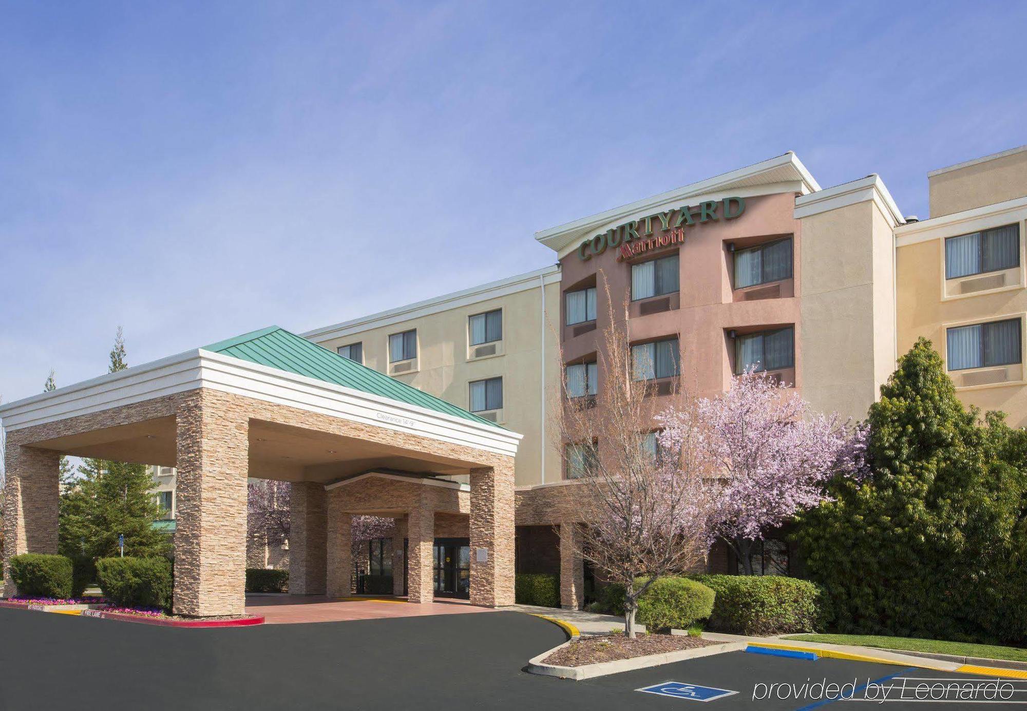 Готель Courtyard By Marriott Sacramento Фолсом Екстер'єр фото