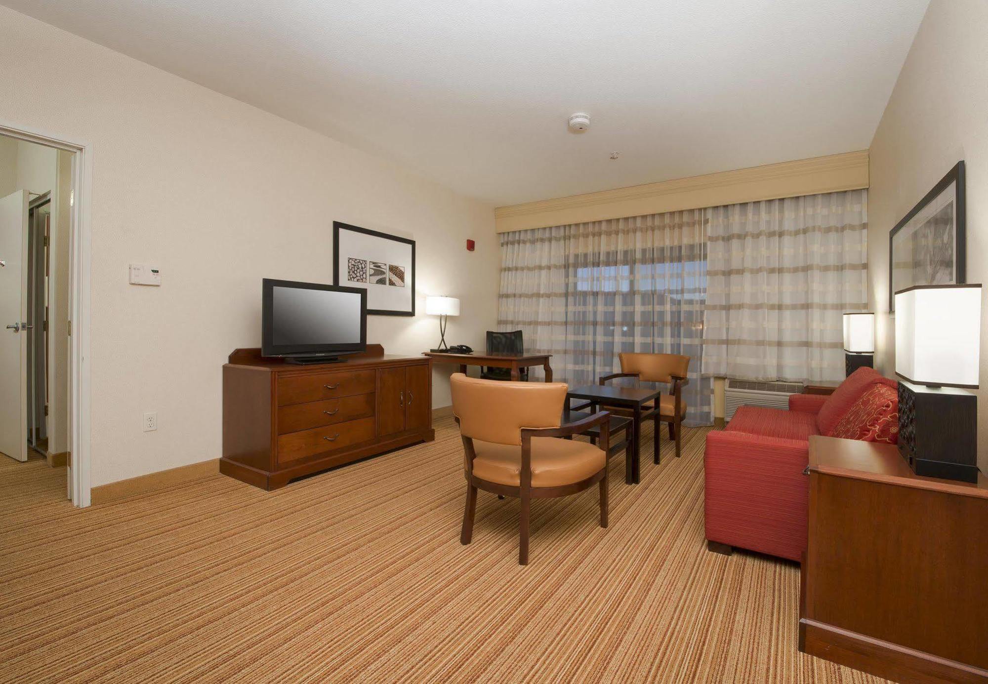 Готель Courtyard By Marriott Sacramento Фолсом Екстер'єр фото